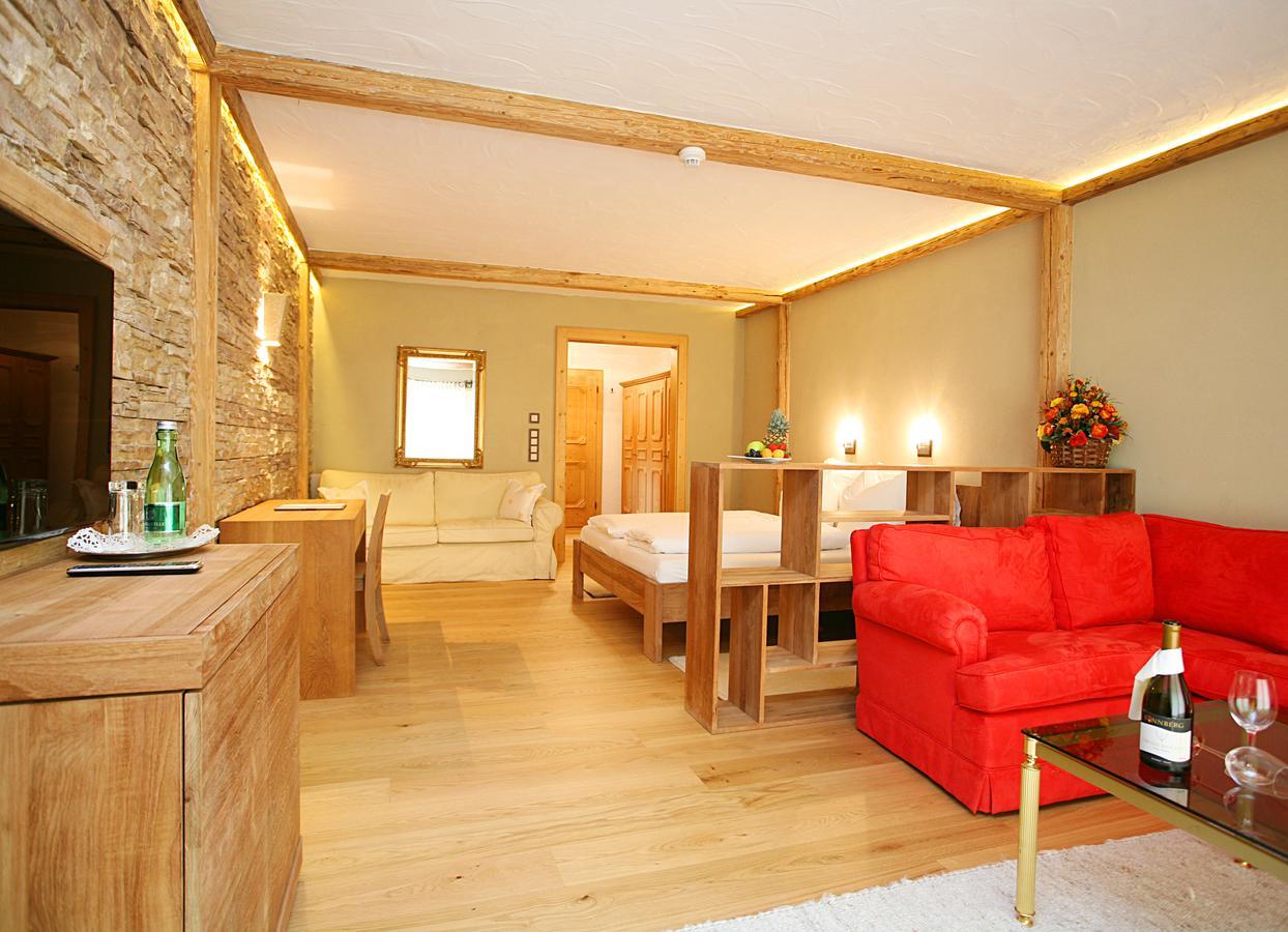 Hotel Rosis Sonnbergstuben Kitzbühel Esterno foto